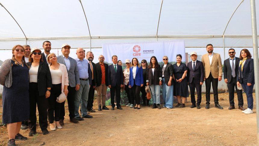 'Dünyayı Besleyen Kadınlar' projesi Adana'da anlatıldı