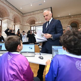 Bakan Ersoy: Her yaştan vatandaşımızı bilgiyle buluşturmaya devam edeceğiz