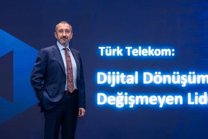 Türk Telekom CEO'su Önal: 2030'a kadar fiber erişimini 37 milyon haneye çıkarmayı hedefliyoruz