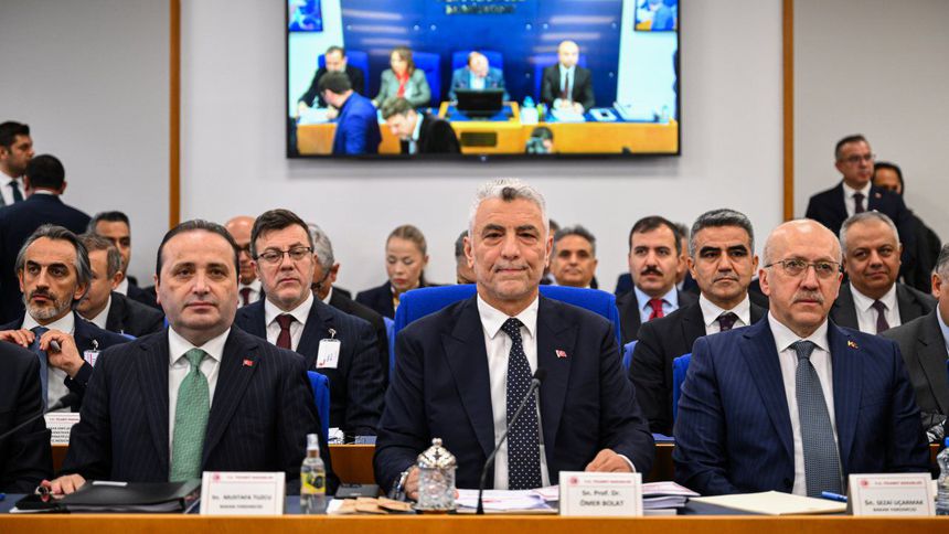 Bakan Bolat: Dört ay üst üste cari işlemler fazlası vermiş olacağız