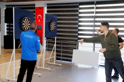 Kütahya OSB’de firmalar arası dart turnuvası düzenlendi