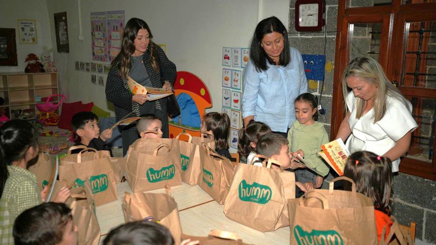 AÇEV ve HUMM 10 bin çocuğa sağlıklı beslenme eğitimi verecek AÇEV ve HUMM 10 bin çocuğa sağlıklı beslenme eğitimi verecek