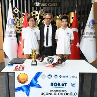 Antalya OSB’Lİ öğrenciler Türkiye üçüncüsü oldu