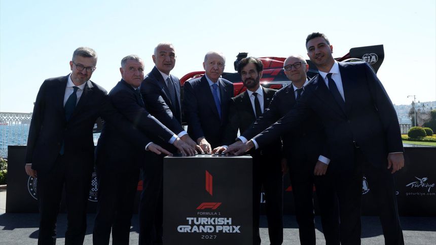 Erdoğan'dan F1 açıklaması: İstanbul Park yarışlara 5 dönem ev sahipliği yapacak