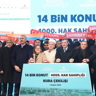 Cumhurbaşkanı Yardımcısı Yılmaz: Deprem sonrası en hızlı toparlanan il Gazi Şehir!