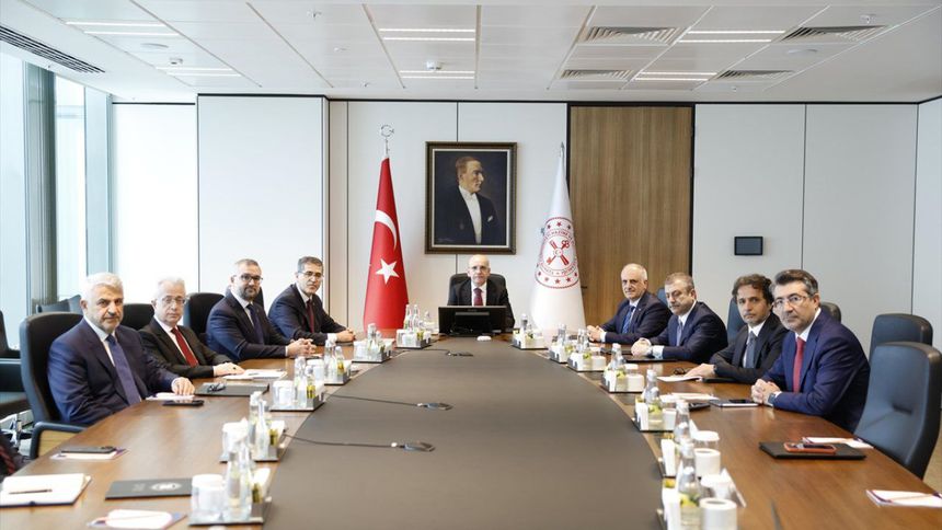 'Türkiye ekonomisi şoklara karşı önemli ölçüde dirençli'