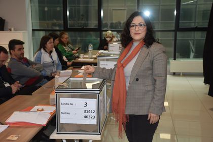 Mimarlar Odası Bursa Şubesi’nde Şirin Rodoplu Şimşek yeniden başkan