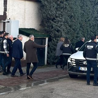 Bursa Büyükşehir Belediye Başkanı Mustafa Bozbey gözaltına alındı