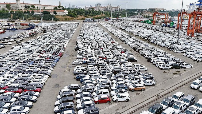 Otomotiv pazarı eylülde yüzde 24 daraldı