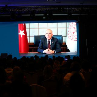 Bakan Şimşek: Dezenflasyon programını uygulamakta kararlıyız
