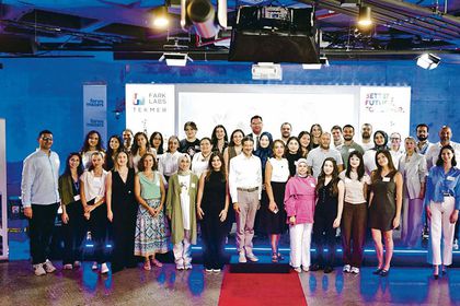 Genç kadınların geleceğine umut olan proje, 100 ülkede ilk üçte