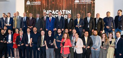 Bursa'da ihracatın yıldızları ödüllerine kavuştu