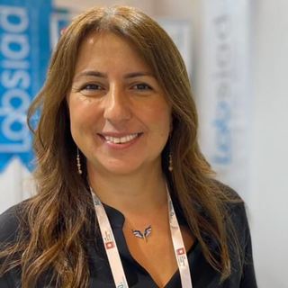 Laboratuvar ürünleri sanayicilerinin ilk kadın Başkanı Nihal Özçelik