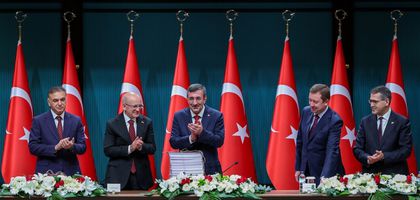 Yılmaz: Bu bütçe Türkiye Yüzyılı vizyonumuzun somut bir yansımasıdır