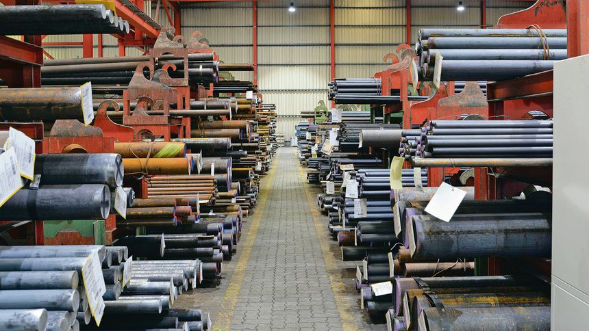 Baz metallerde umut var, coşku yok