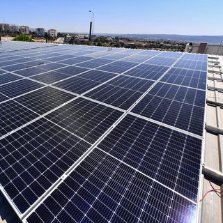 Enerjisini güneşten üretmek isteyen canından bezmek zorunda mı?
