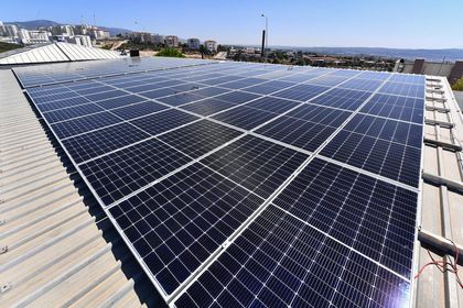 Enerjisini güneşten üretmek isteyen canından bezmek zorunda mı?