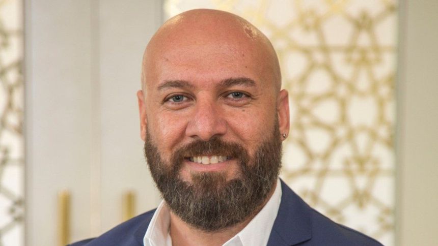 TÜRSAB Muratpaşa'da Oktay Ari de adaylığını açıkladı
