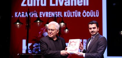 Zülfü Livaneli’ye Karanfil Evrensel Kültür Ödülü