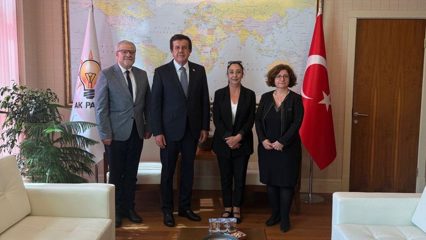 AK Partili Zeybekci: TÜSİAD Başkanı'nın mevcutlu bir şekilde ifadeye götürülmesi şık değildir