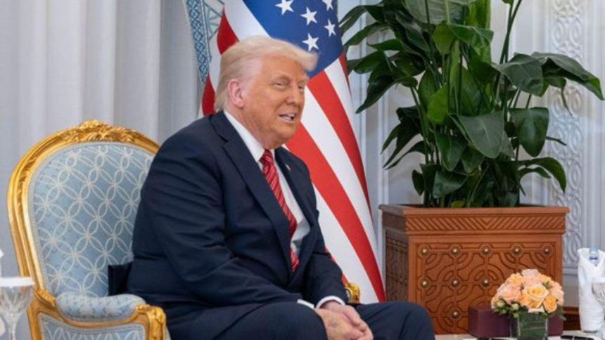 Trump'tan 'İstanbul' açıklaması: Bir şeyler olursa cuma gidebilirim