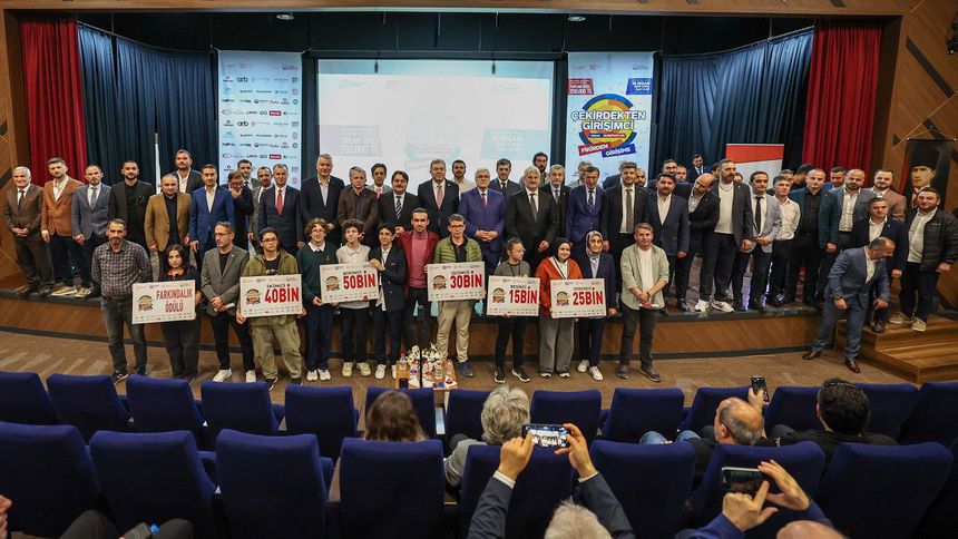 Sakarya’da çekirdekten girişimciler ödüllendirildi