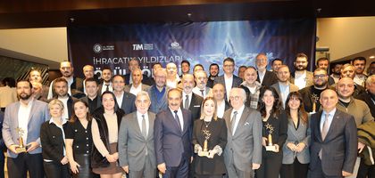 Ege yaş meyve sebze ihracatında zirveye çıkan 18 firma ödüllendirildi