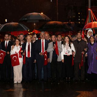 Nilüfer’de Cumhuriyet coşkusu yağmura rağmen dinmedi