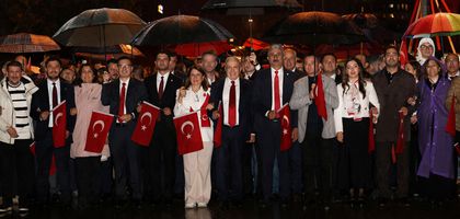 Nilüfer’de Cumhuriyet coşkusu yağmura rağmen dinmedi