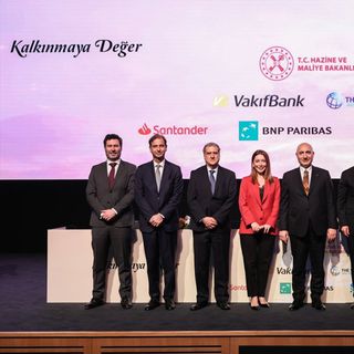 VakıfBank'tan 1,5 milyar euroluk finansman anlaşması