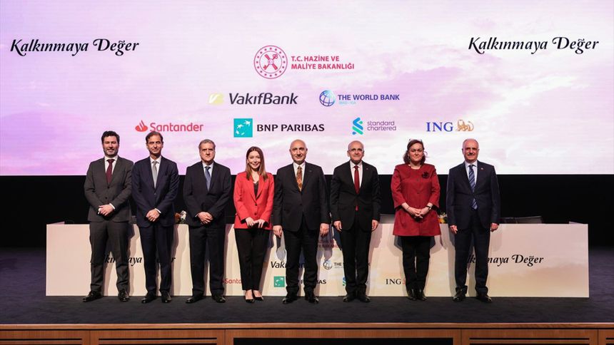 VakıfBank'tan 1,5 milyar euroluk finansman anlaşması