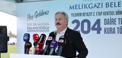 Melikgazi Belediyesi 204 hak sahibine evlerini teslim etti