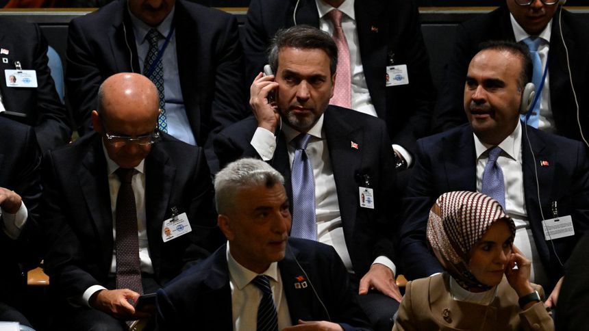 Bakan Bolat: ABD'nin gümrük vergilerini müzakere ediyoruz