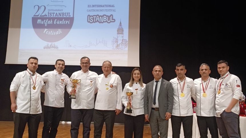 ESBAŞ aşçıları uluslararası yarışmadan altın ünvanlarla döndü