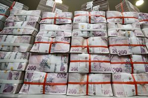 Bütçe açığı 4 ayda 758,8 milyar lira
