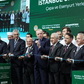 Erdoğan: Yıl bitmeden 38 bin hekim dışı personel alma ilanına çıkacağız