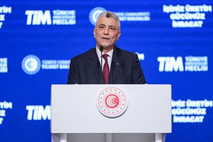 Bolat: 390 milyar dolarlık ihracat hedefini gerçekleştirmiş olmanın mutluluğunu yaşıyoruz