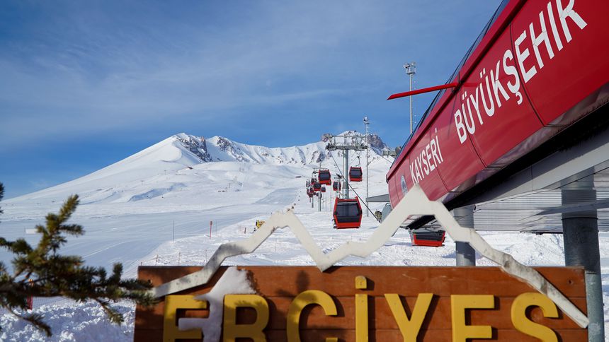 'Erciyes dünyanın en önemli kayak merkezine dönüştü'