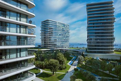 Gayrimenkule 56 ülkeden 1 milyar dolar getirdi, şimdi  600 milyon dolarlık portföyü var