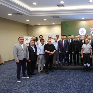 Güvenlik-İş Sendikası'ndan EKONOMİ'ye teşekkür plaketi