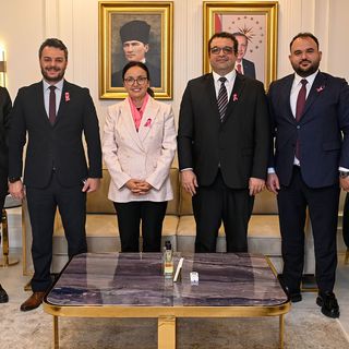 Uludağ Elektrik’ten meme kanserine karşı “Pembe Farkındalık” Uludağ Elektrik’ten meme kanserine karşı “Pembe Farkındalık”