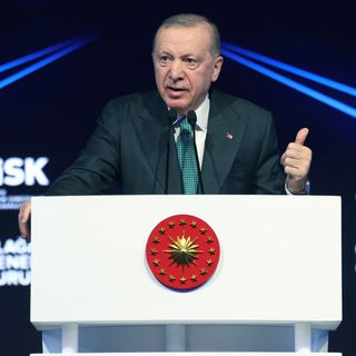 Erdoğan'dan asgari ücret açıklaması: İşverenlerden ellerini taşın altına koymalarını bekliyorum