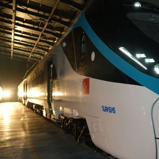 Uraloğlu'dan 'milli elektrikli hızlı tren' açıklaması: Yüzde 90 fiziki ilerlemeye ulaştık
