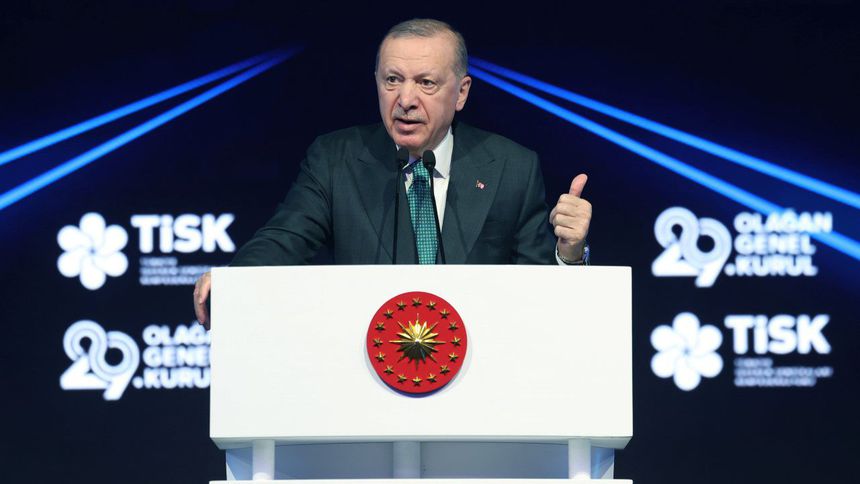 Erdoğan'dan asgari ücret açıklaması: İşverenlerden ellerini taşın altına koymalarını bekliyorumc