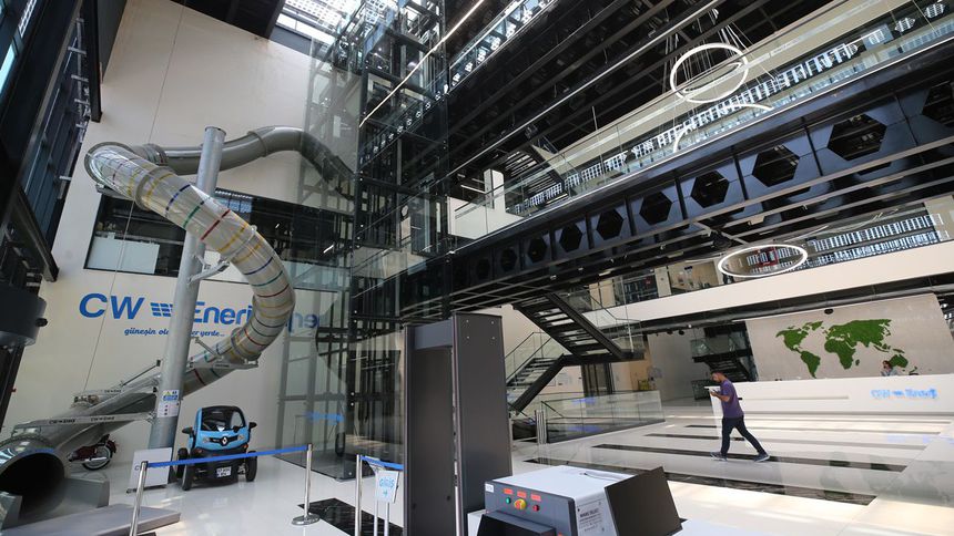 CW Enerji'den 520 milyon dolarlık güneş yatırımı