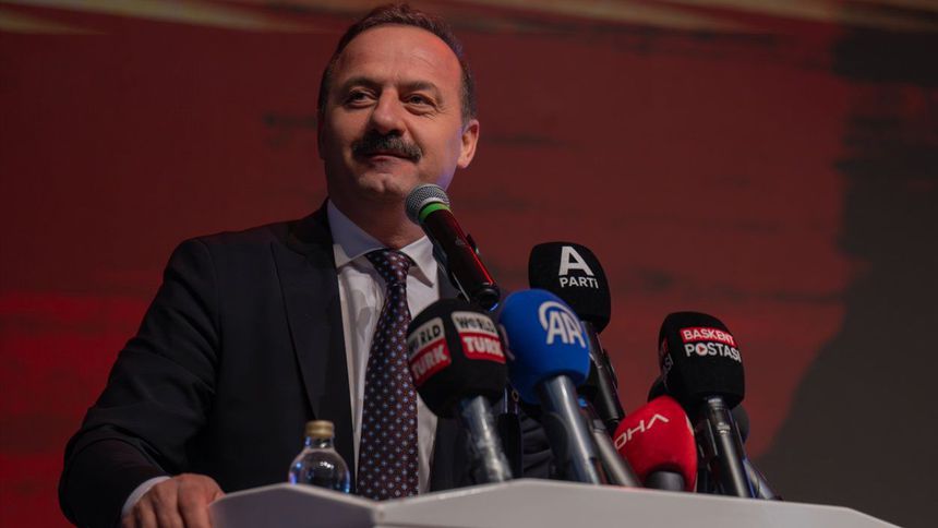 Ağıralioğlu: Siyasiler oy telaşındayken topraklarımız plansızlıktan avucumuzdan gidiyor