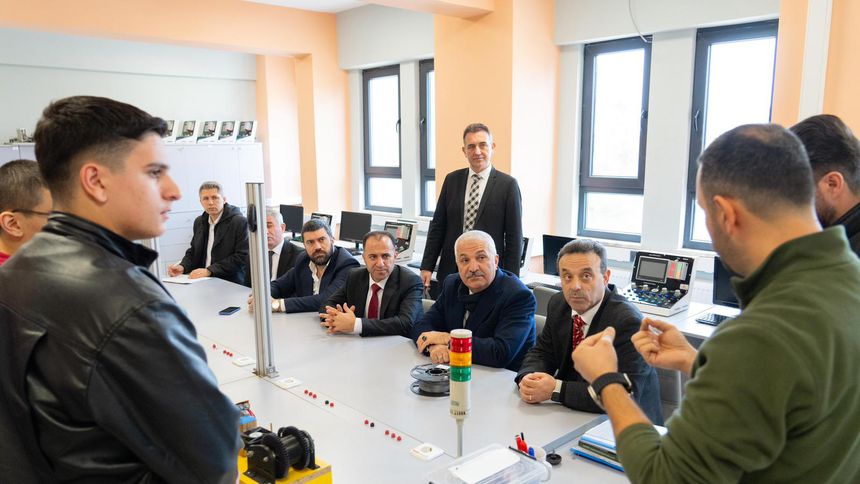 GTO, meslek liselerindeki projeleri yerinde inceledi