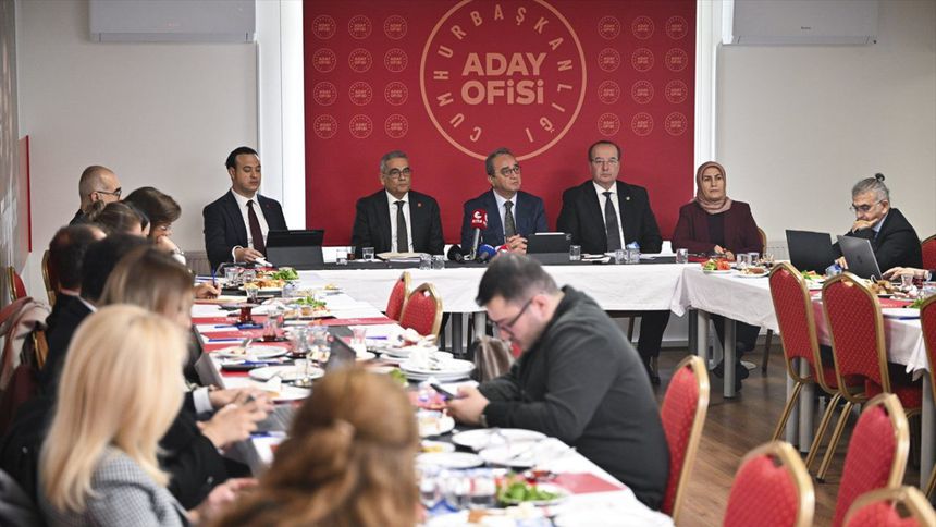 CHP döviz rezervinin şeffaf yönetilmediğini düşünüyor