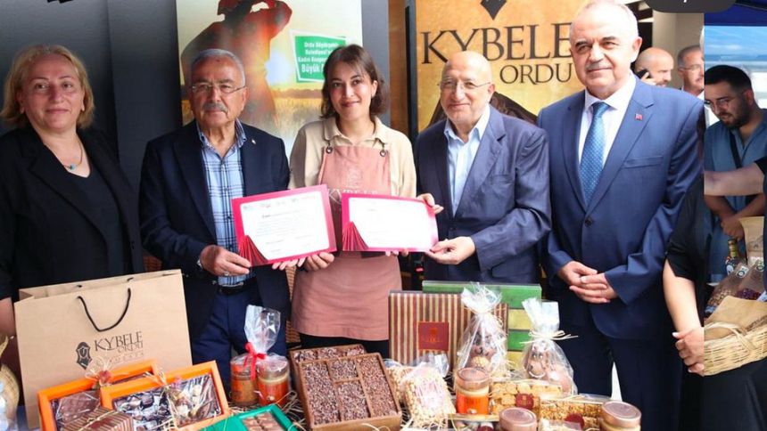 Fındıkta artık ‘akıl teri’ de döküyoruz